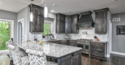 14035 Trail Creek Court, Parkville, MO 64152