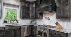 14035 Trail Creek Court, Parkville, MO 64152