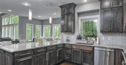 14035 Trail Creek Court, Parkville, MO 64152