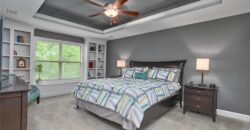 14035 Trail Creek Court, Parkville, MO 64152