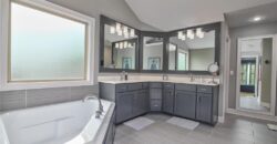 14035 Trail Creek Court, Parkville, MO 64152