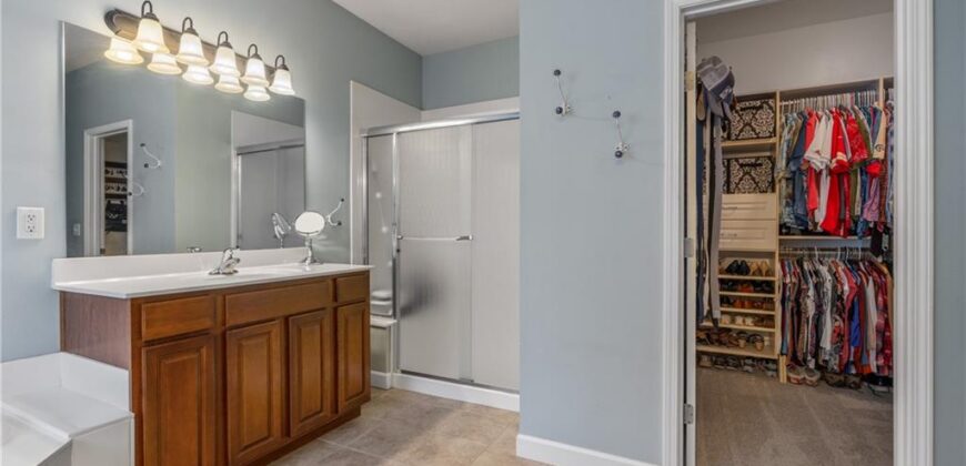 8923 NE 97th Street, Kansas City, MO 64157