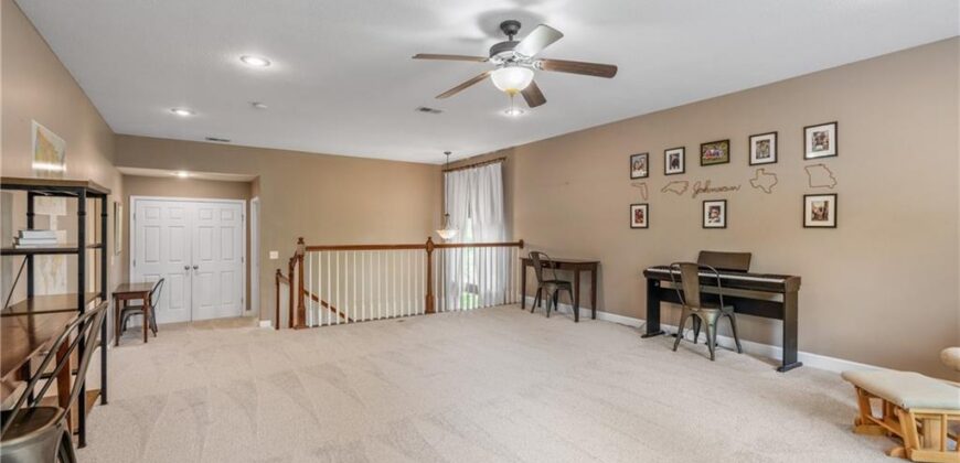 8923 NE 97th Street, Kansas City, MO 64157
