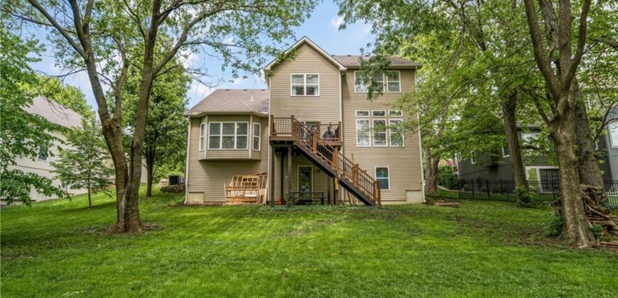 8923 NE 97th Street, Kansas City, MO 64157
