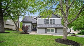 8501 N McDonald Avenue, Kansas City, MO 64153