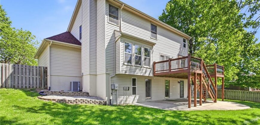 1925 MEADOWLANE Street, Kearney, MO 64060