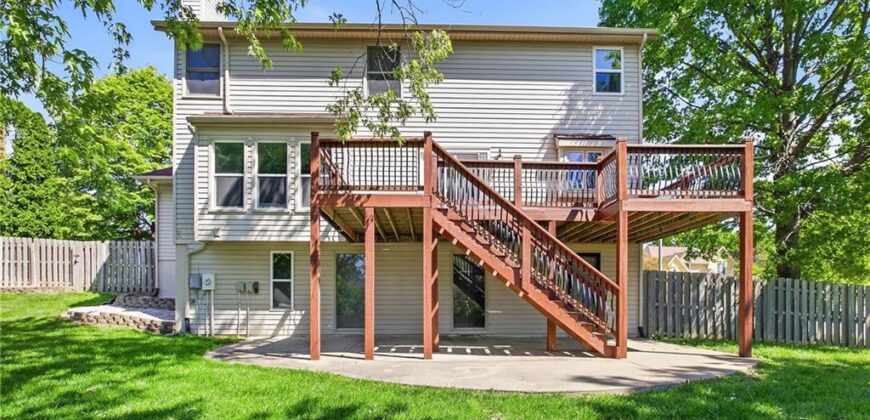1925 MEADOWLANE Street, Kearney, MO 64060