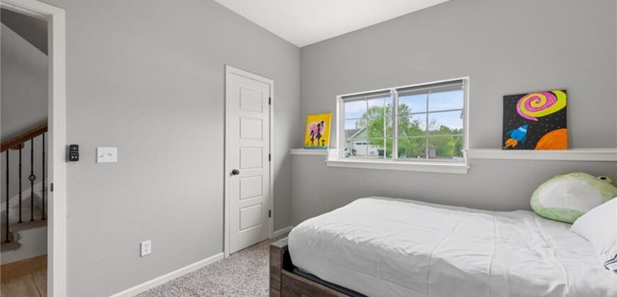 11907 N Tracy Avenue, Kansas City, MO 64155