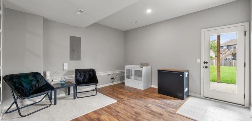 11907 N Tracy Avenue, Kansas City, MO 64155