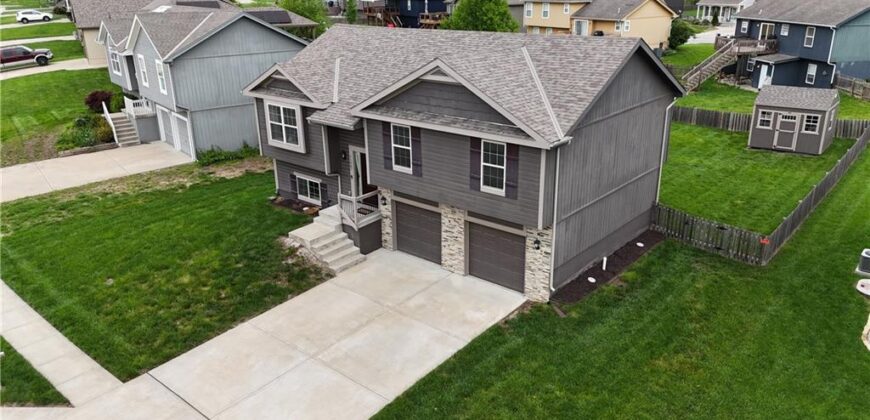 11907 N Tracy Avenue, Kansas City, MO 64155