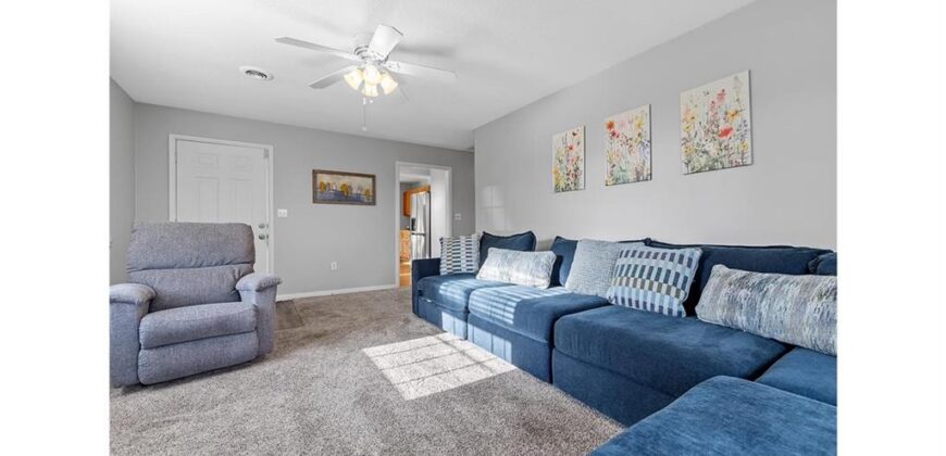 1227 N Jesse James Road, Excelsior Springs, MO 64024