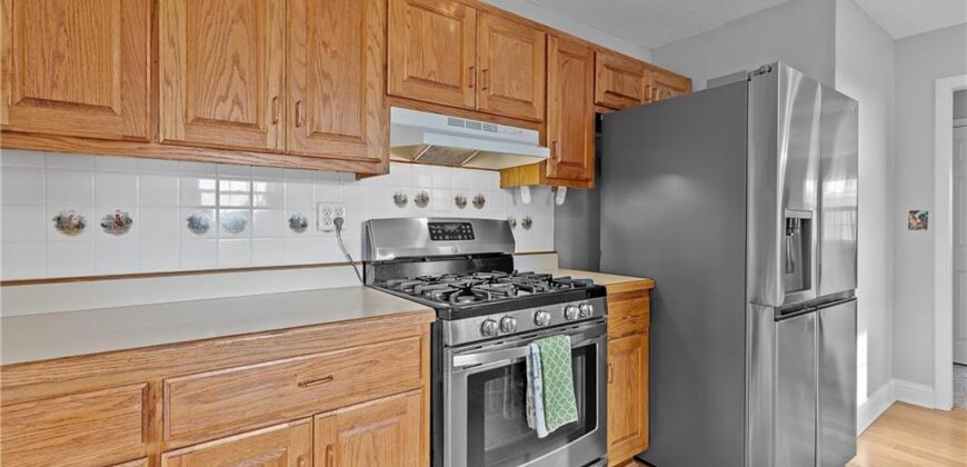 1227 N Jesse James Road, Excelsior Springs, MO 64024