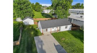 1227 N Jesse James Road, Excelsior Springs, MO 64024