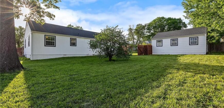 1227 N Jesse James Road, Excelsior Springs, MO 64024