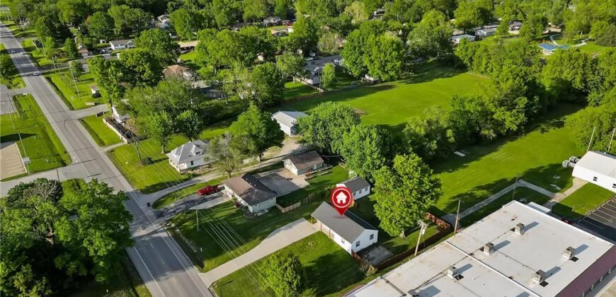 1227 N Jesse James Road, Excelsior Springs, MO 64024