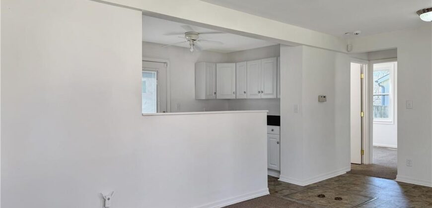 1005 NE 44th Street, Kansas City, MO 64116