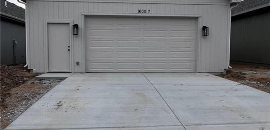 1600 Cottonwood Creek Avenue, Kearney, MO 64060