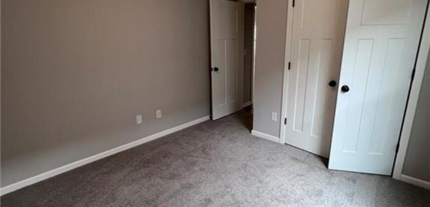 1600 Cottonwood Creek Avenue, Kearney, MO 64060