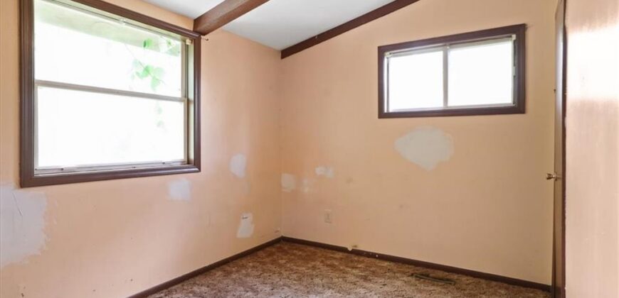 3617 NE Cypress Drive, Kansas City, MO 64117