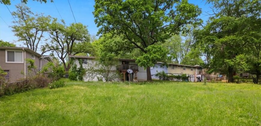 3617 NE Cypress Drive, Kansas City, MO 64117