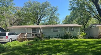 3617 NE Cypress Drive, Kansas City, MO 64117