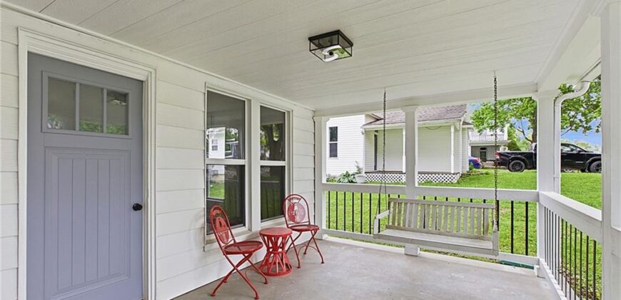328 E Main Street, Smithville, MO 64089