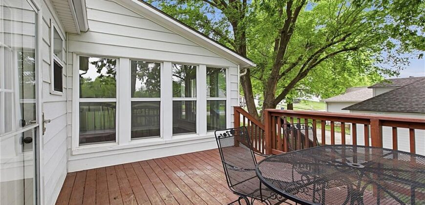 328 E Main Street, Smithville, MO 64089
