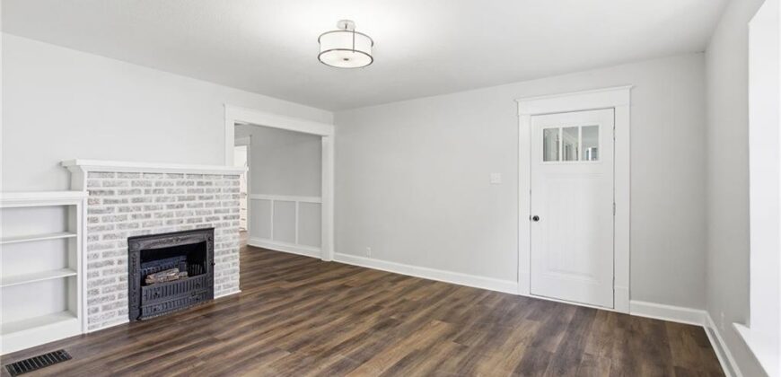 328 E Main Street, Smithville, MO 64089