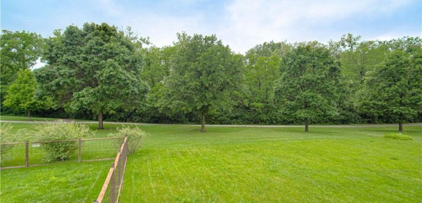 1452 Park Lane, Liberty, MO 64068