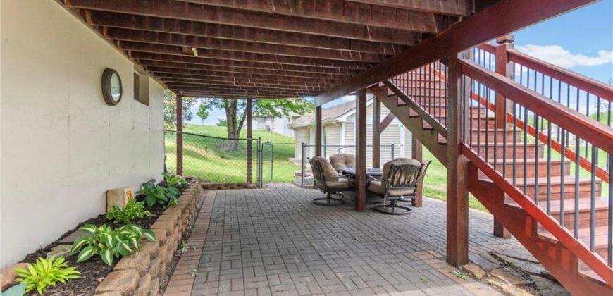 7525 N Amity Avenue, Parkville, MO 64152