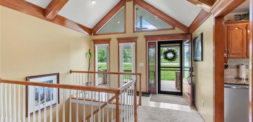 7525 N Amity Avenue, Parkville, MO 64152