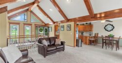 7525 N Amity Avenue, Parkville, MO 64152