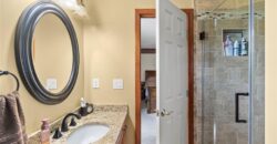 7525 N Amity Avenue, Parkville, MO 64152