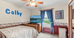 7525 N Amity Avenue, Parkville, MO 64152