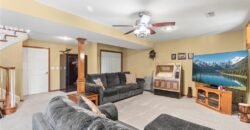 7525 N Amity Avenue, Parkville, MO 64152