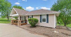 7525 N Amity Avenue, Parkville, MO 64152