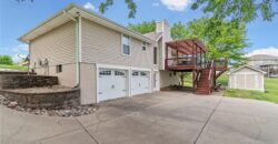7525 N Amity Avenue, Parkville, MO 64152