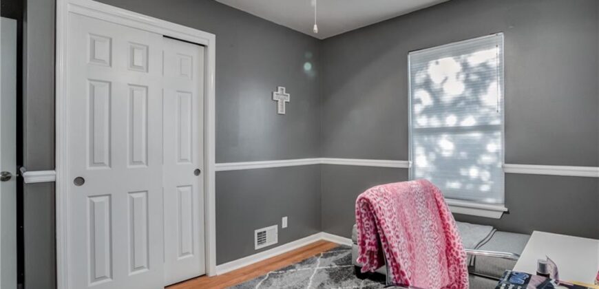 10124 NW 92nd Terrace, Kansas City, MO 64153