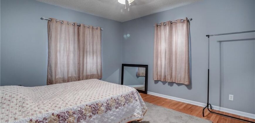 10124 NW 92nd Terrace, Kansas City, MO 64153
