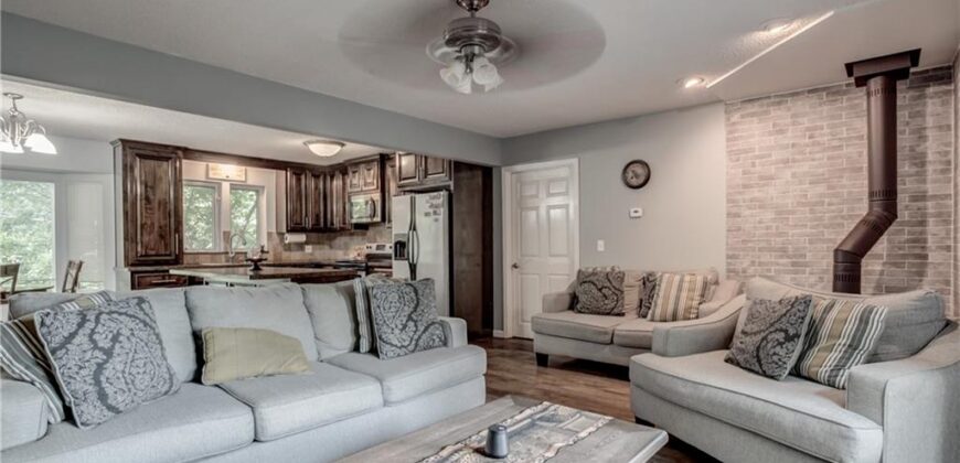 10124 NW 92nd Terrace, Kansas City, MO 64153