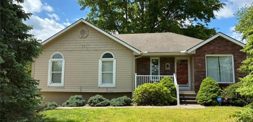 11424 N Woodland Avenue, Kansas City, MO 64155