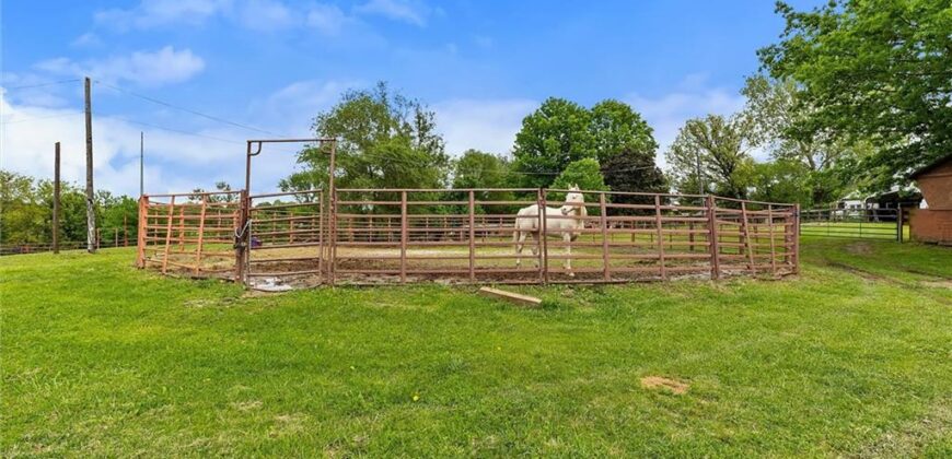 20622 NE 172nd Street, Holt, MO 64048