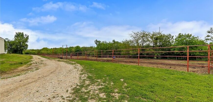 20622 NE 172nd Street, Holt, MO 64048