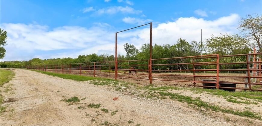 20622 NE 172nd Street, Holt, MO 64048
