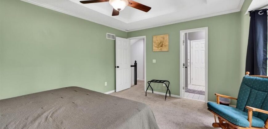 7007 N Holly Court, Kansas City, MO 64118