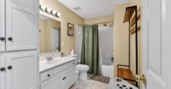 7007 N Holly Court, Kansas City, MO 64118