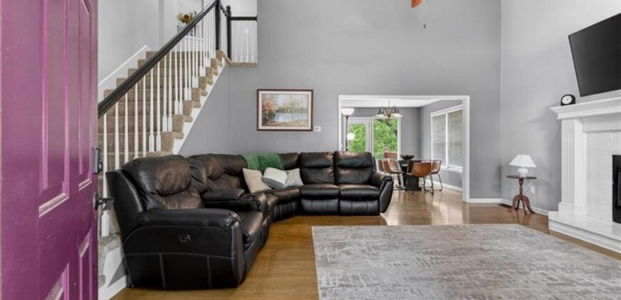 7007 N Holly Court, Kansas City, MO 64118