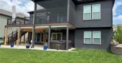 7330 NW Forest Lakes Drive, Parkville, MO 64152