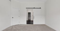 7330 NW Forest Lakes Drive, Parkville, MO 64152