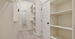 7330 NW Forest Lakes Drive, Parkville, MO 64152